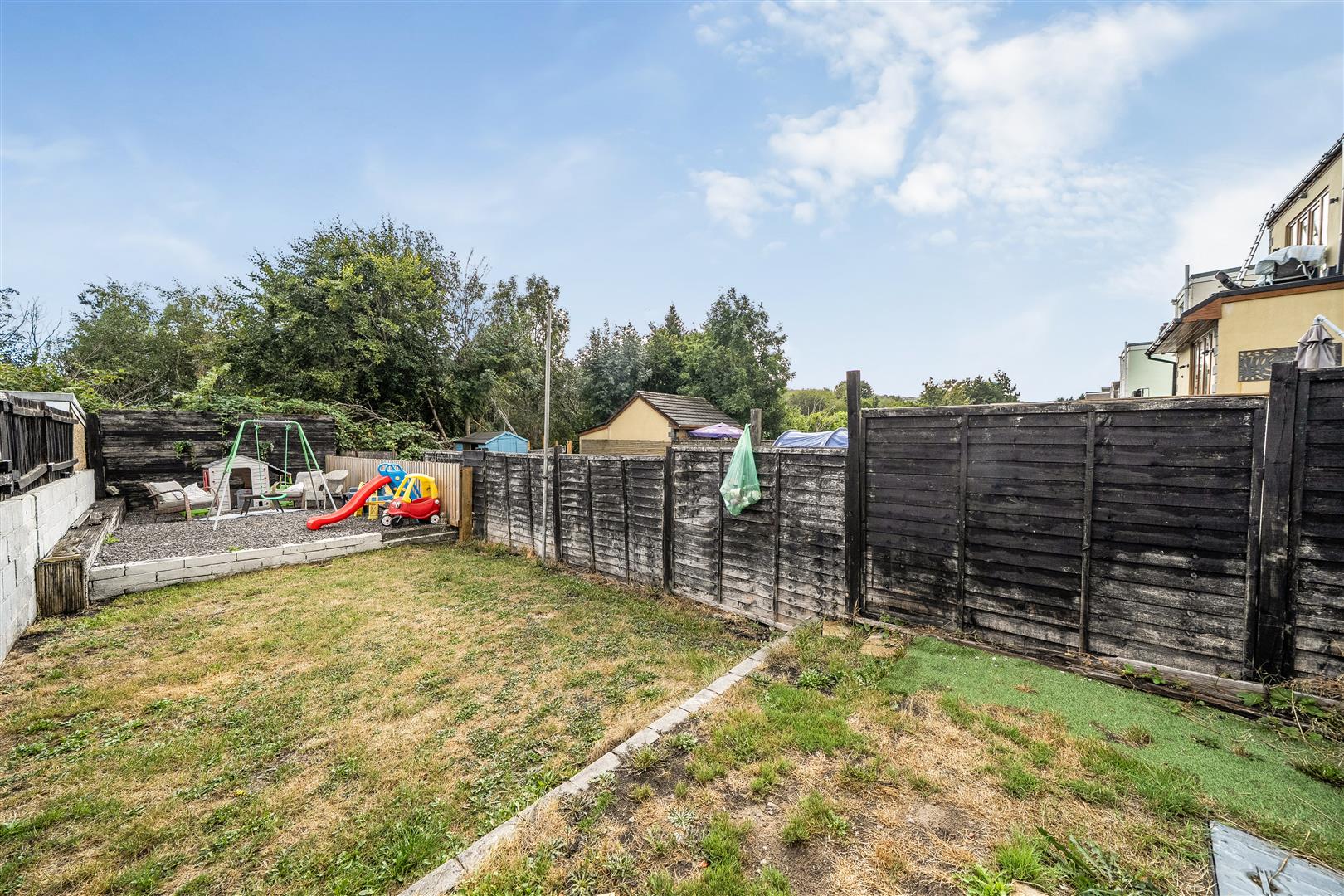 Courtney Street, Manselton, Swansea, SA5 9NY
